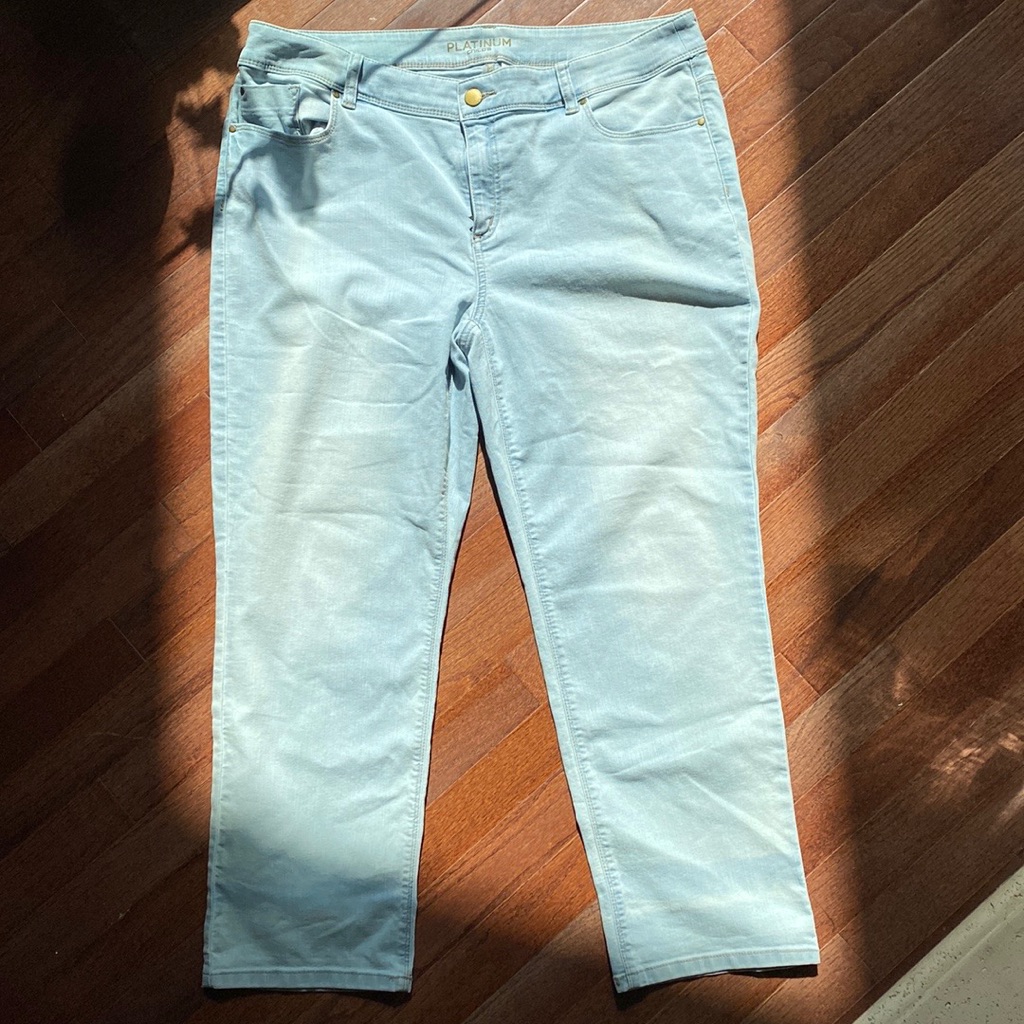Chicos Brand Platinum Ultimate Fit Jeans Chicos Size 25 Regular